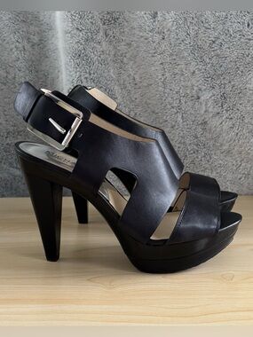 Michael Kors Carla Platform Heels Black size 7